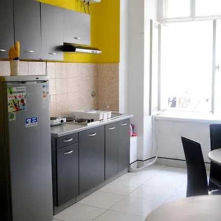Apartman Laginja * Pula